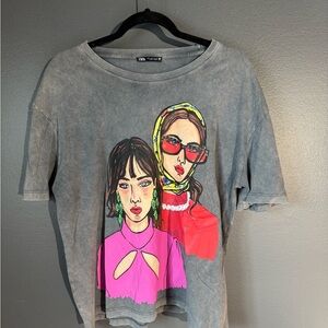 Zara Gray Tee with Artistic Print Sz. Med.